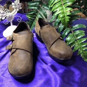 NWOT📌  Born Concept Double Buckle Block Heel Shoes